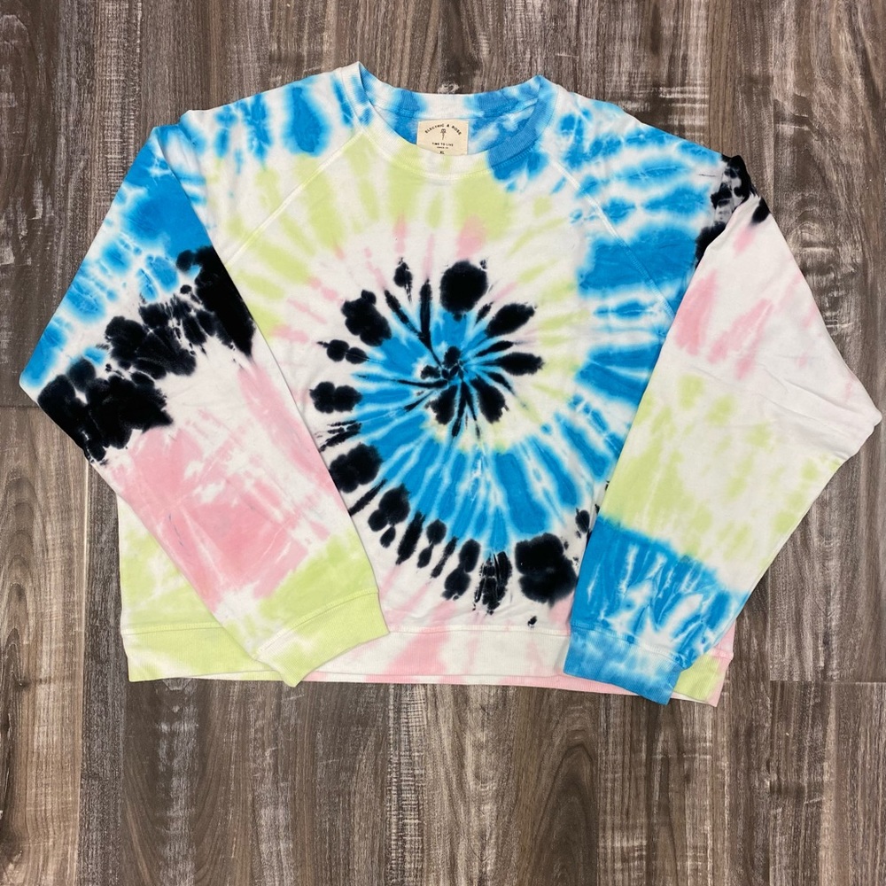 NWT ELECTRIC & ROSE Ronan Sweatshirt- Multi Tie Dye